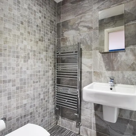 Stunning City Centre 3 Bed, 3 Bath - Sleeps 8! Leeds (West Yorkshire)